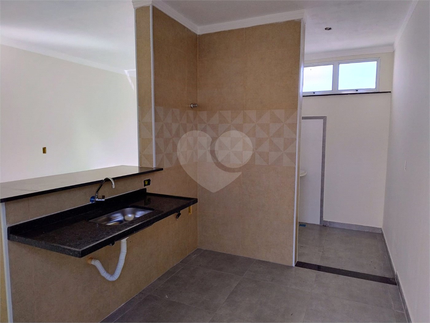 Casa nova 2 quartos dois banheiros Jardim Hikari