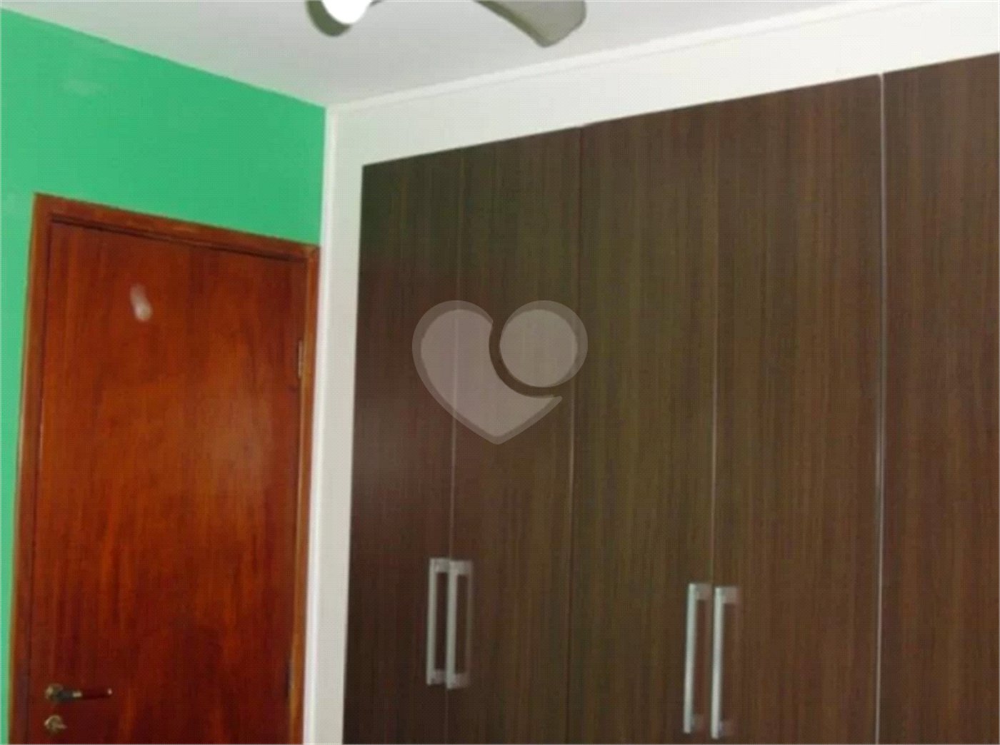 Apartamento à venda com 4 quartos, sendo 1 suíte, em Campo Belo, São Paulo, SP