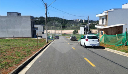 Terreno à venda com 3 quartos, sendo 1 suíte, no condomínio Paradise Gardens I, Mogi das Cruzes - SP