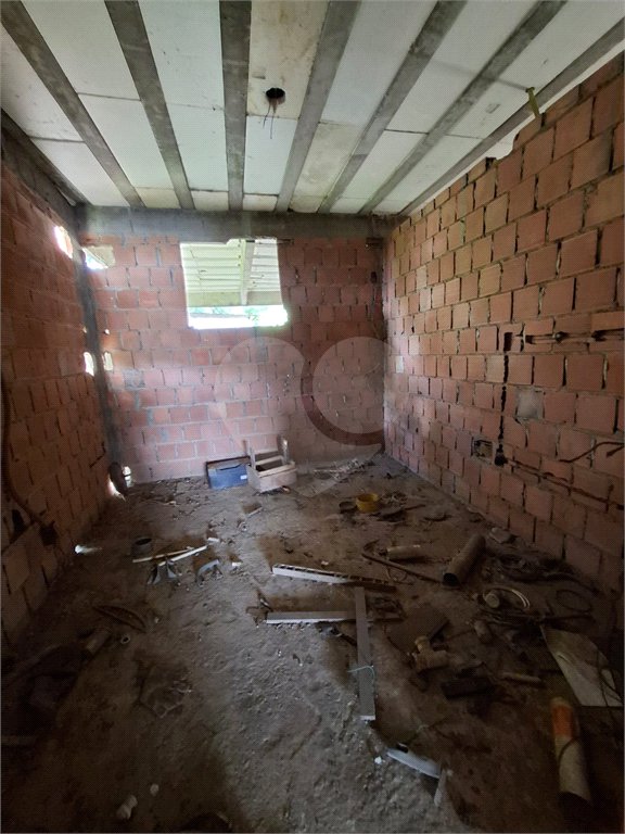 Casa à venda com 5 quartos em Santíssimo, Rio de Janeiro, RJ