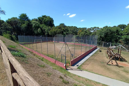 Casa à venda com 2 quartos, sendo 1 suíte,  no condomínio Residencial Marina, Itapetininga - SP