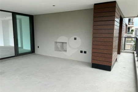 Apartamento à venda com 3 suítes em Itaim Bibi, São Paulo, SP