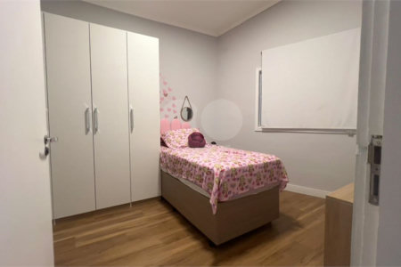 Casa à venda com 3 quartos, sendo 1 suíte,  no condomínio Jardim das Flores, Sorocaba - SP