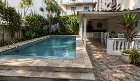 Casa dos Sonhos no Canal 6 – Piscina, Privacidade e 450m² de Terreno