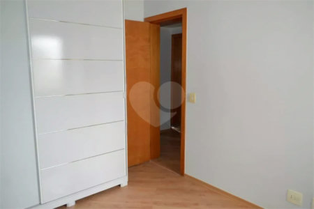 Apartamento à venda com 3 quartos, sendo 1 suíte, em Jardim Vila Mariana, São Paulo, SP