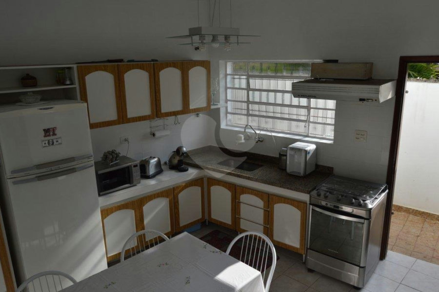 Casa à venda com 3 quartos, sendo 1 suíte, em Santana, São Paulo, SP