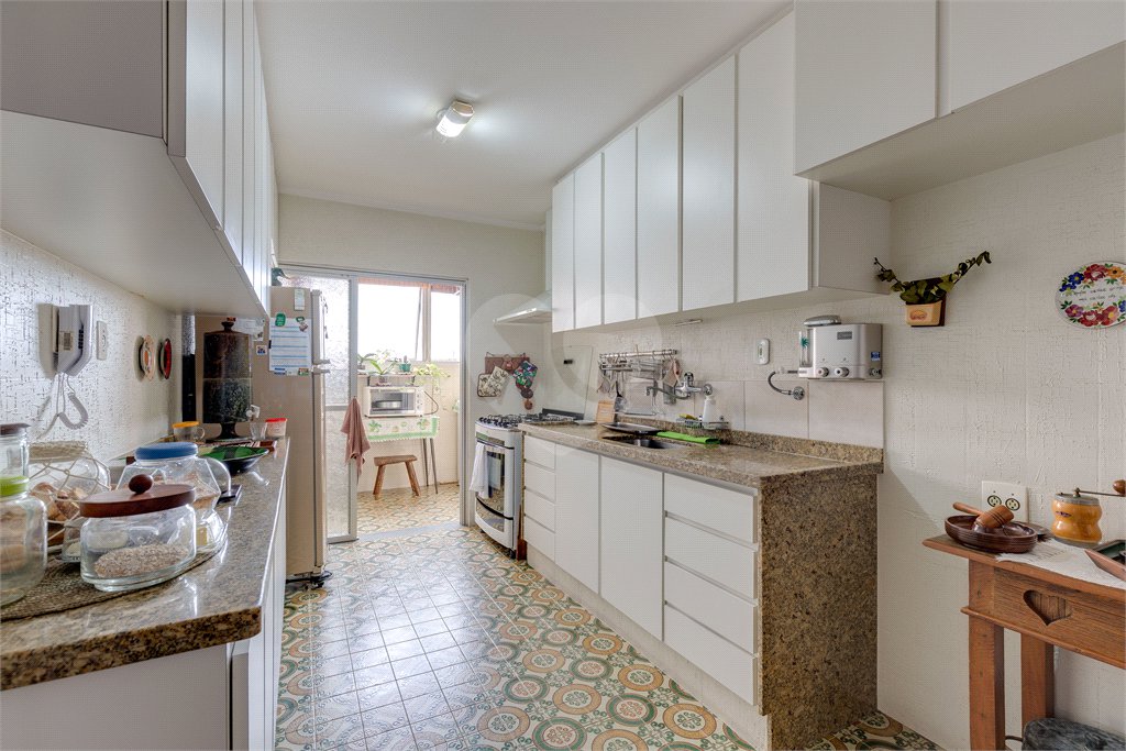 Apartamento à venda com 4 quartos, sendo 1 suíte,  em Chácara Santo Antônio, São Paulo, SP