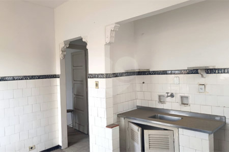 Sobrado à venda com 2 quartos, sendo 1 suíte, em Parada Inglesa, São Paulo, SP