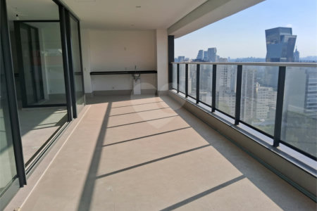 Apartamento à venda com 4 suítes em Pinheiros, São Paulo, SP