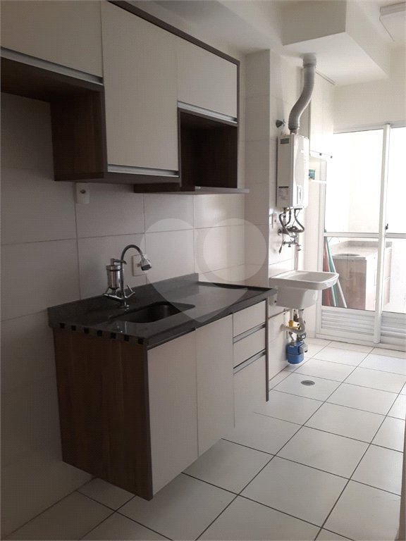 Apartamento à venda ou para alugar com 2 quartos, sendo 1 suíte, em Jardim Carambeí, São Roque, SP