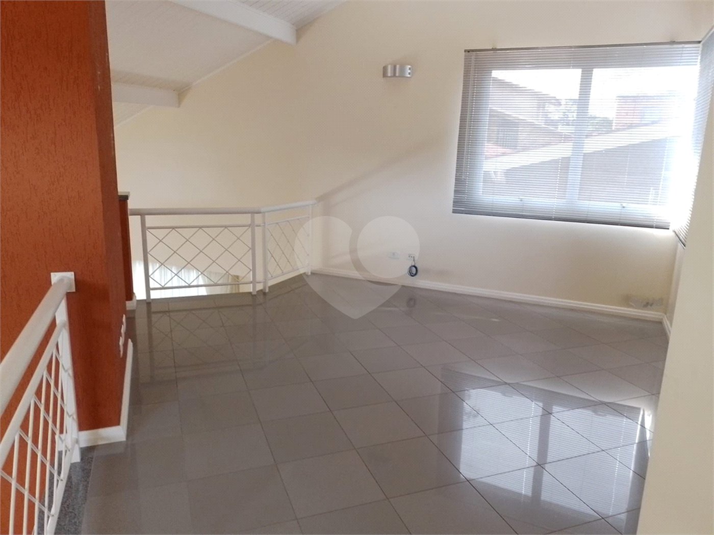 Casa à venda com 4 quartos, sendo 2 suítes,  em Vila Santista, Atibaia, SP