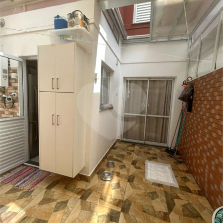 Casa à venda com 3 quartos, sendo 1 suíte, no condomínio Vila das Cores, São Paulo - SP