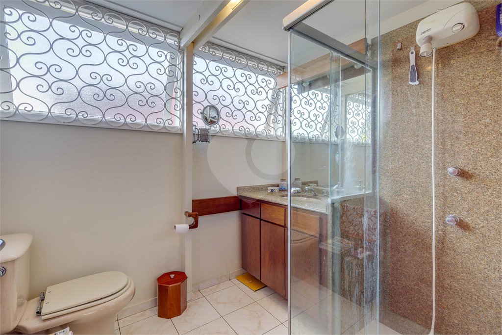 Casa Térrea à venda com 3 quartos, sendo 1 suíte,  em Chácara Monte Alegre, São Paulo, SP