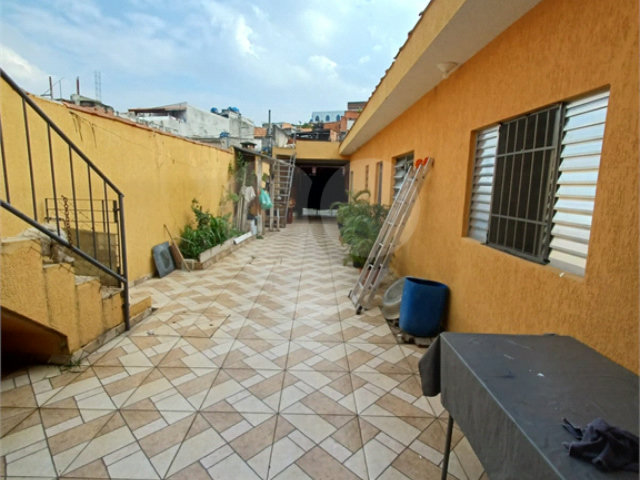 Casa à venda com 3 quartos, sendo 1 suíte,  em Jardim Santa Mônica, São Paulo, SP