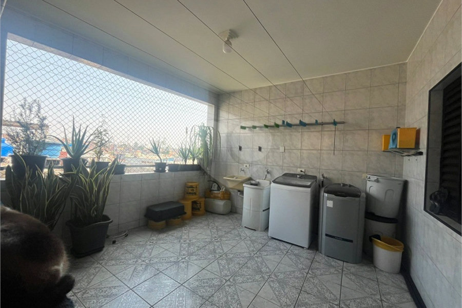 Casa à venda com 3 quartos em Campo Limpo, São Paulo, SP