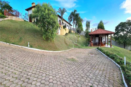 Casa à venda com 4 suítes no condomínio Parque da Fazenda, Itatiba - SP