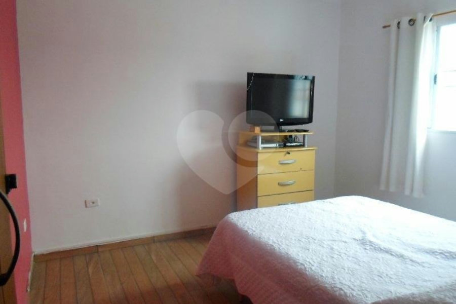 Sobrado à venda com 6 quartos em Vila Nova Mazzei, São Paulo, SP