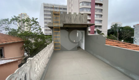 Sobrado à venda com 2 quartos, sendo 1 suíte,  em Campo Belo, São Paulo, SP