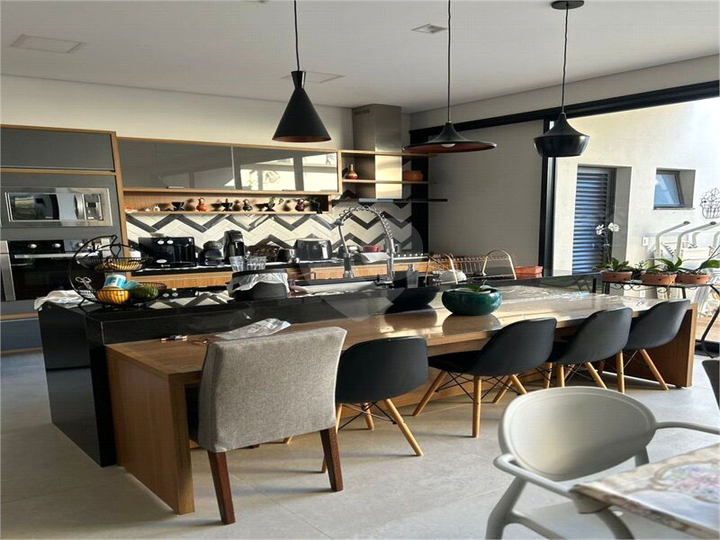 Casa à venda com 3 suítes no condomínio Jardim Residencial Dona Maria José, Indaiatuba - SP