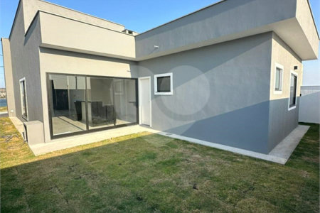 Casa à venda com 3 quartos, sendo 1 suíte, em Nova São Pedro, São Pedro da Aldeia, RJ