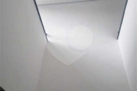Sobrado à venda com 3 quartos, sendo 1 suíte, em Vila São Paulo, São Paulo, SP