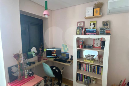 Apartamento à venda com 12 quartos, sendo 1 suíte,  em Vila Pompéia, São Paulo, SP