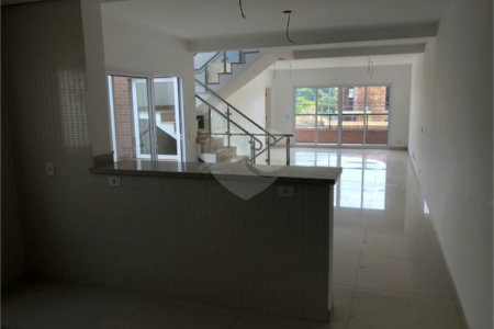 Casa à venda com 3 suítes em Vila Maria Alta, São Paulo, SP