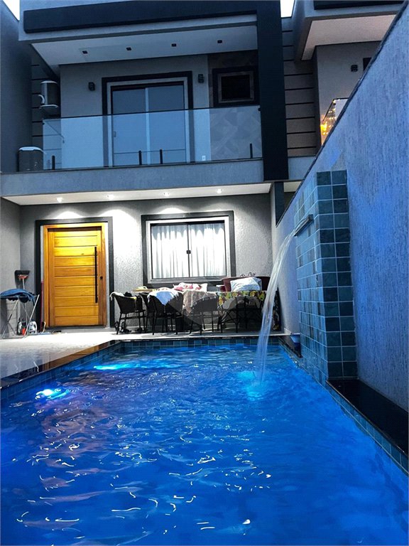 Casa à venda com 2 suítes no condomínio Villaggio Residenziale Di Lucas, Rio de Janeiro - RJ