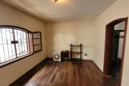 Casa à venda com 3 quartos, sendo 1 suíte, em Parque da Lapa, São Paulo, SP
