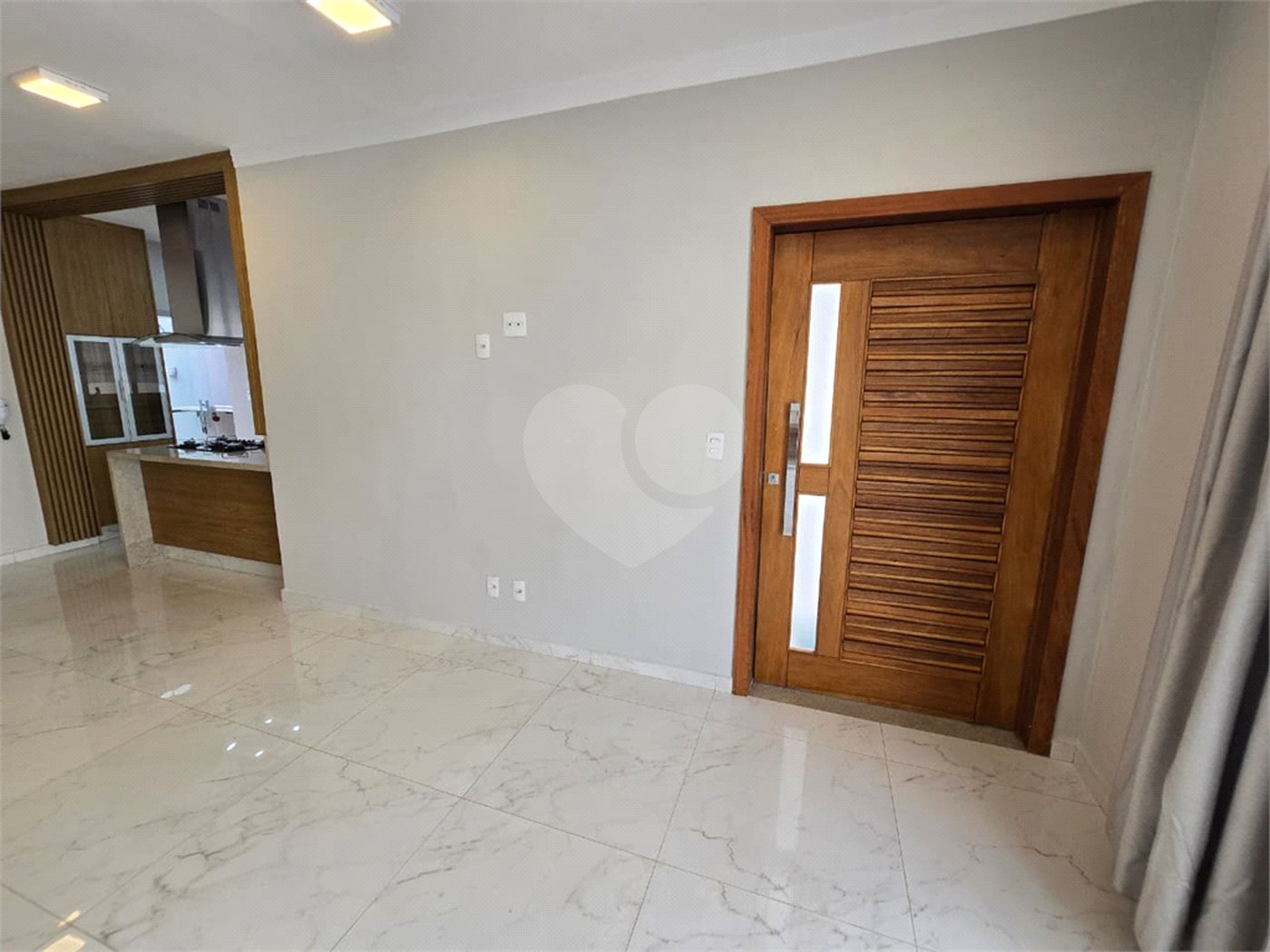 Casa para alugar com 3 quartos, sendo 1 suíte,  em Vila Rosa, Itapetininga, SP