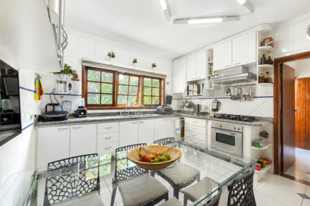 Casa à venda com 5 suítes no condomínio Parque Village Castelo, Itu - SP