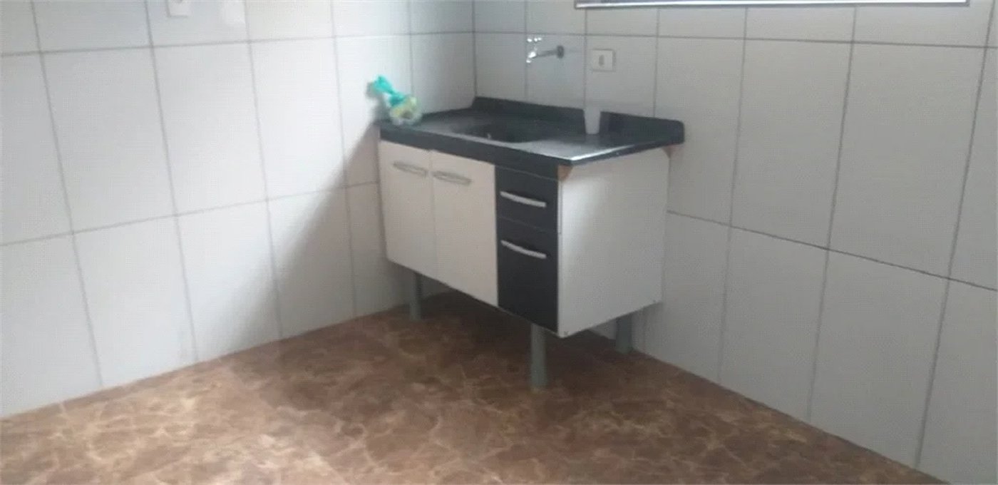 Sobrado à venda com 2 quartos em Sumarezinho, São Paulo, SP