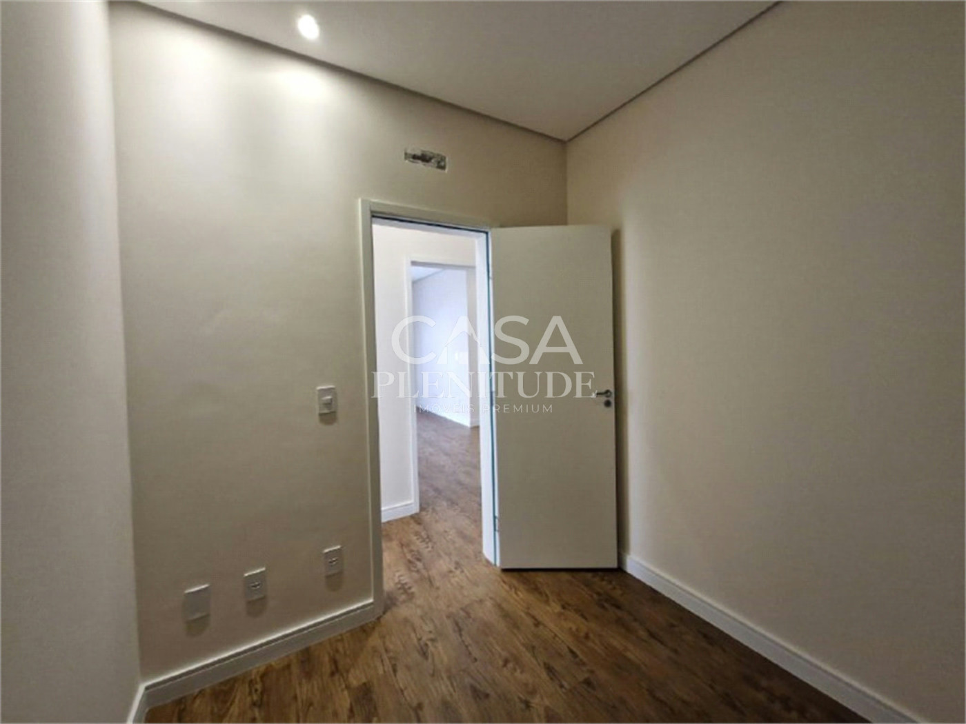 Casa em condomínio à venda com 3 quartos, sendo 1 suíte, em Cajuru do Sul, Sorocaba, SP