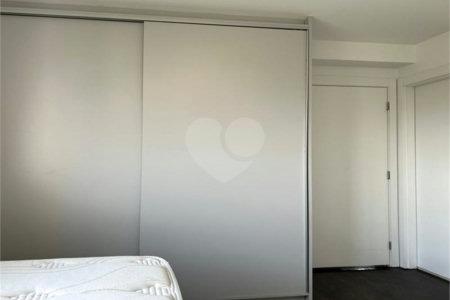 Apartamento à venda com 3 suítes em Jardim Caboré, São Paulo, SP