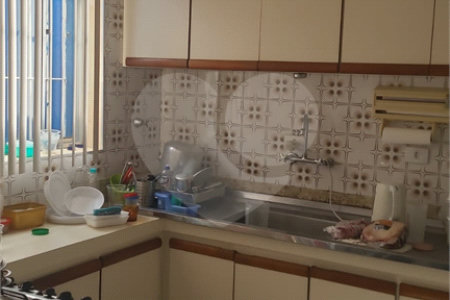Sobrado à venda com 5 quartos, sendo 2 suítes, em Rio Pequeno, São Paulo, SP