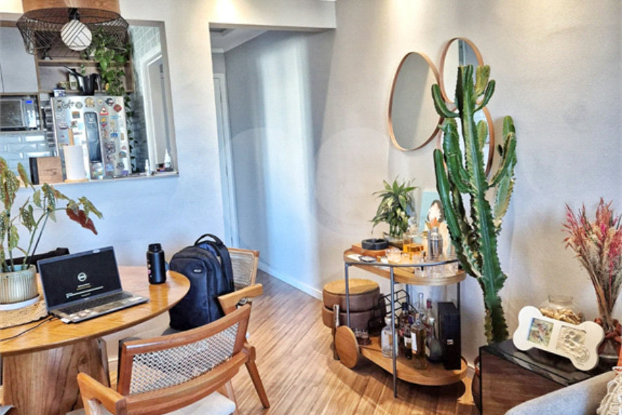 Apartamento à venda com 3 quartos, sendo 1 suíte, em Vila Nova Cachoeirinha, São Paulo, SP
