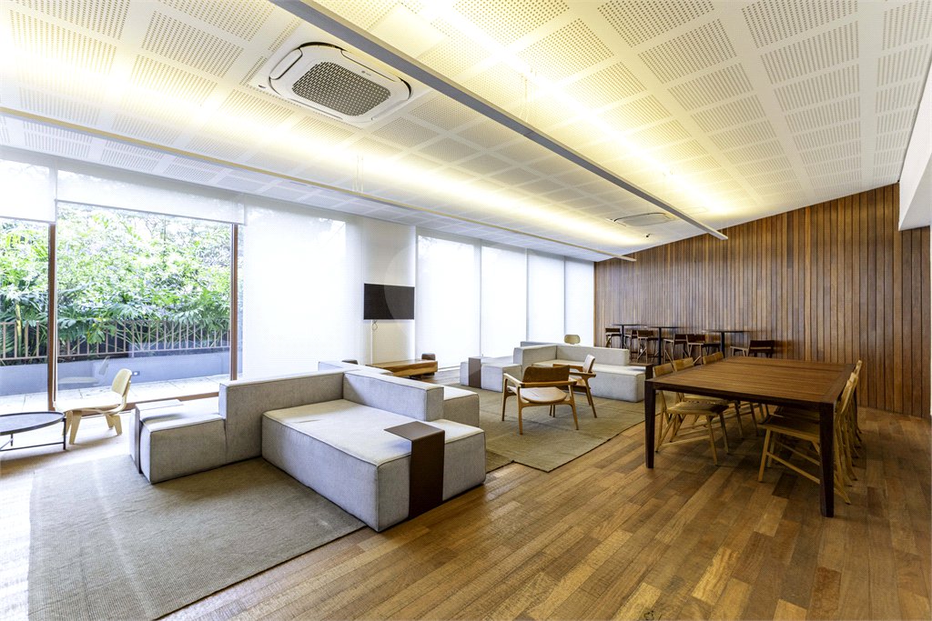 Apartamento à venda com 3 suítes em Jardim das Bandeiras, São Paulo, SP
