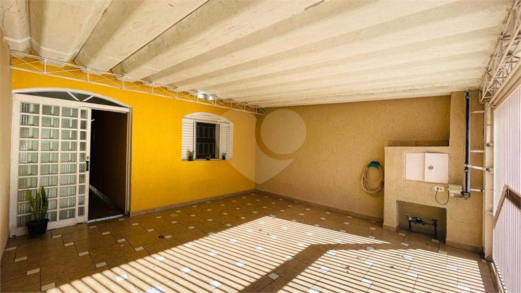 CASA A VENDA NA CIDADE SALVADOR COM 150M², 2 DORMITÓRIOS, 1 BANHEIRO, 2 VAGAS, JACAREI/SP.