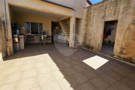 Casa à venda com 2 quartos, sendo 1 suíte, em Jaguaribe, Osasco, SP