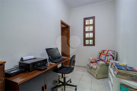 Casa à venda com 3 quartos, sendo 1 suíte, em Alto da Boa Vista, São Paulo, SP