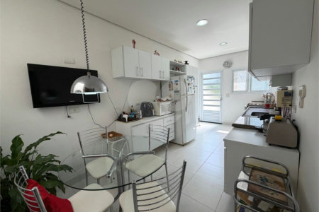Casa à venda com 4 quartos, sendo 1 suíte, no condomínio Taquaral, São Paulo - SP