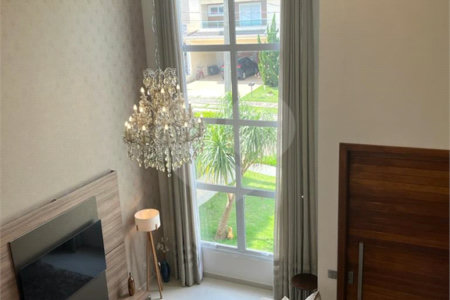 Casa em Condomínio - Jardim Residencial Alto de Itaici!