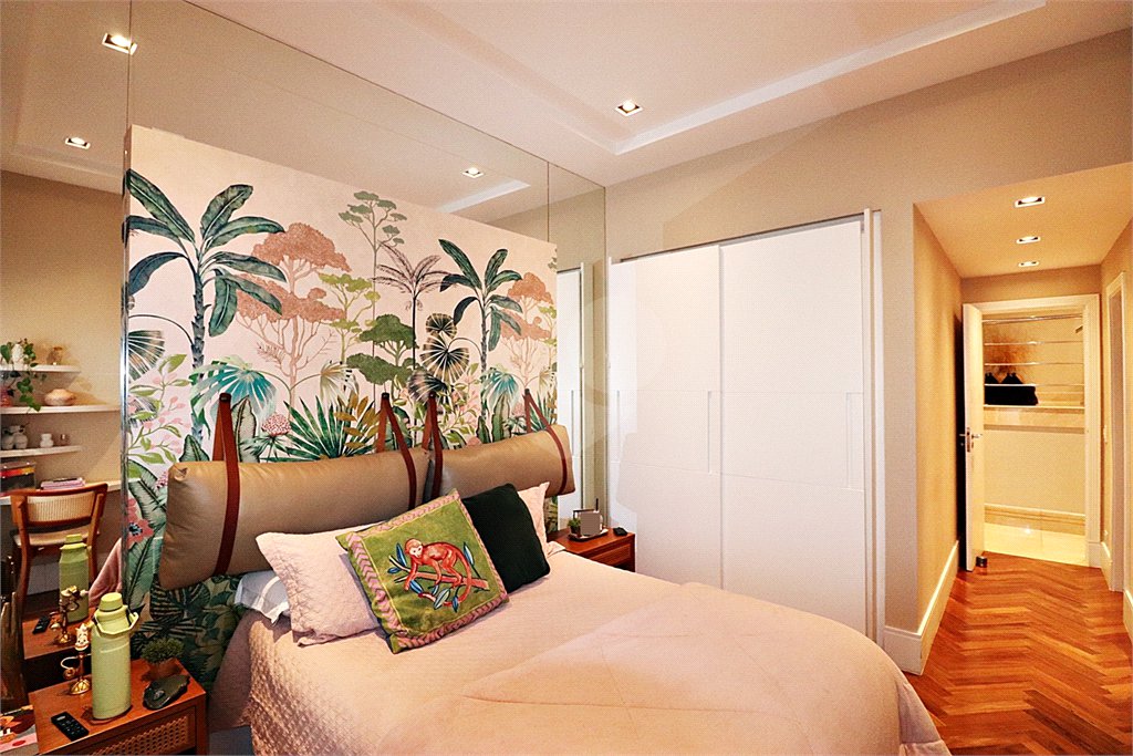 Apartamento à venda com 4 quartos, sendo 3 suítes, em Santana, São Paulo, SP