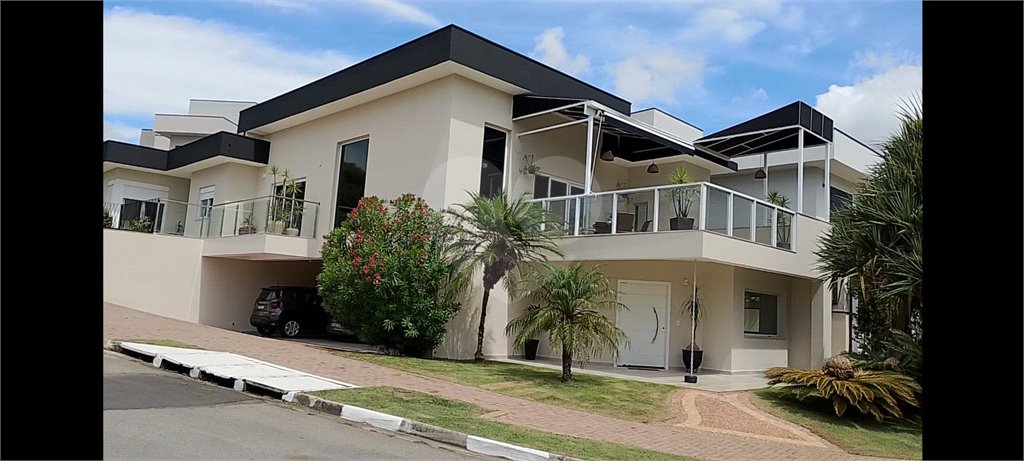 Casa à venda com 3 suítes no condomínio Reserva dos Vinhedos, Louveira - SP