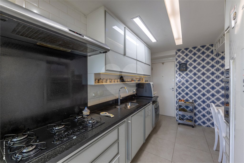 Apartamento à venda com 3 quartos, sendo 2 suítes, em Jardim Marajoara, São Paulo, SP