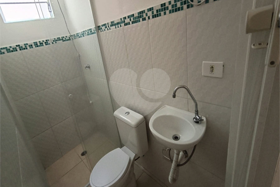 Casa para alugar com 1 quarto no condomínio Cond R Claudio Rodrigues Lopes, São Paulo - SP