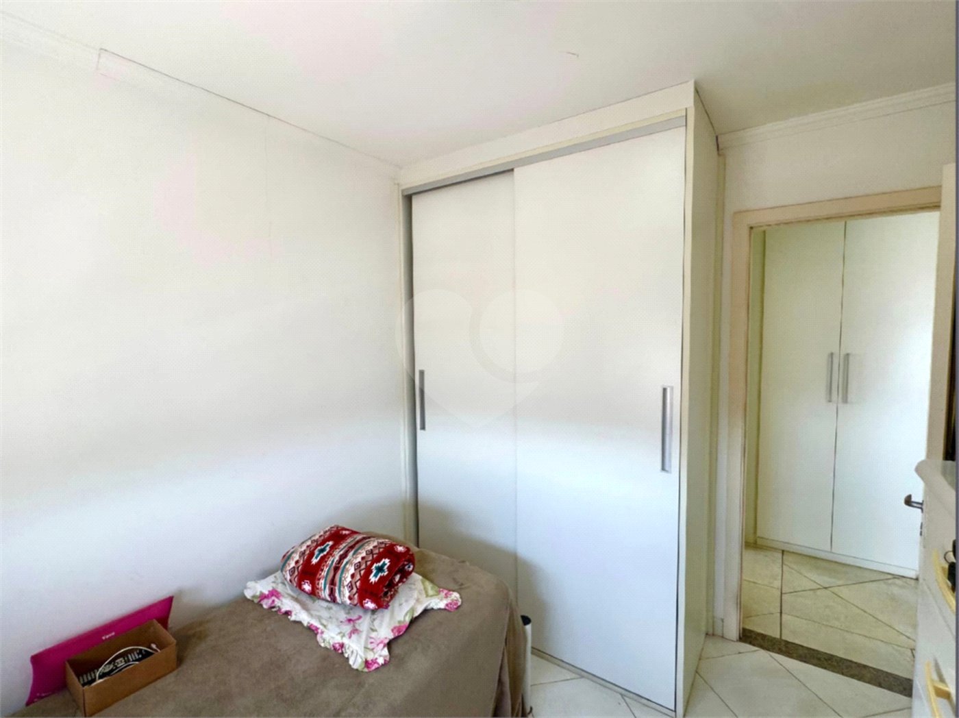 Apartamento à venda com 3 quartos, sendo 1 suíte, em Vila Galvão, Guarulhos, SP