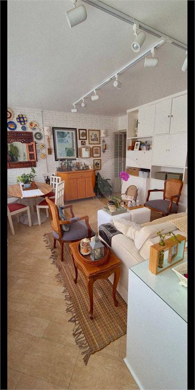 Apartamento à venda com 3 quartos, sendo 1 suíte,  em Perdizes, São Paulo, SP