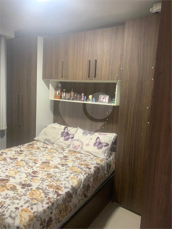Apartamento à venda com 2 quartos em Jardim Itamarati, Poá, SP