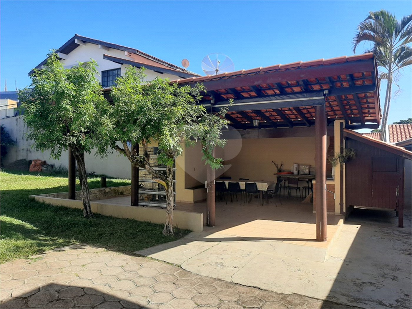 Casa à venda com 3 quartos, sendo 1 suíte, no Centro, Vinhedo, SP